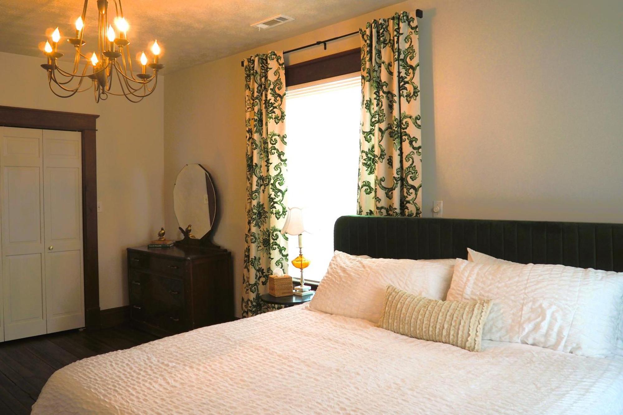 Firefly Hills * Beattyville